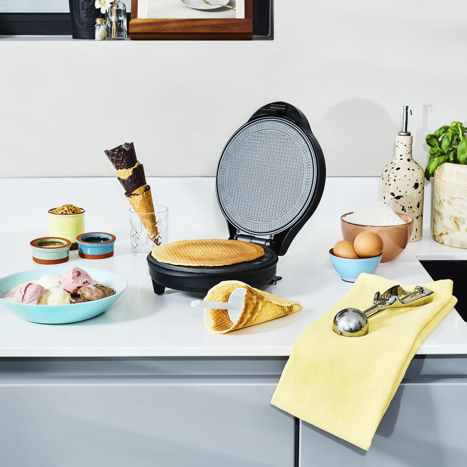 Tristar - WF-1170 - Gaufrier cornet glace 700W, diamètre 20 cm