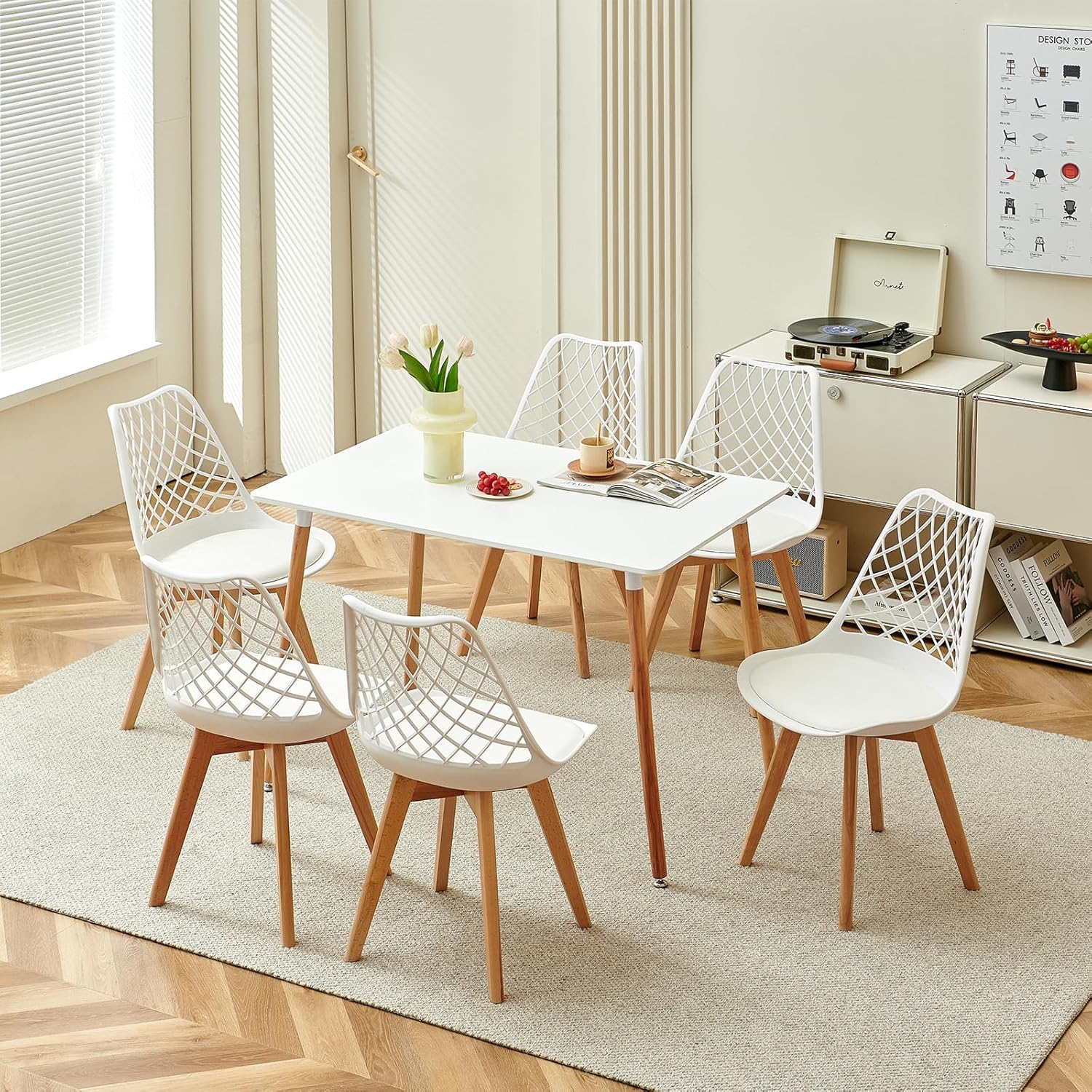 Eggree - Lot de 8 chaises scandinaves blanches, bois hêtre, assise creusée, coussin, motifs ajourés, testées SGS