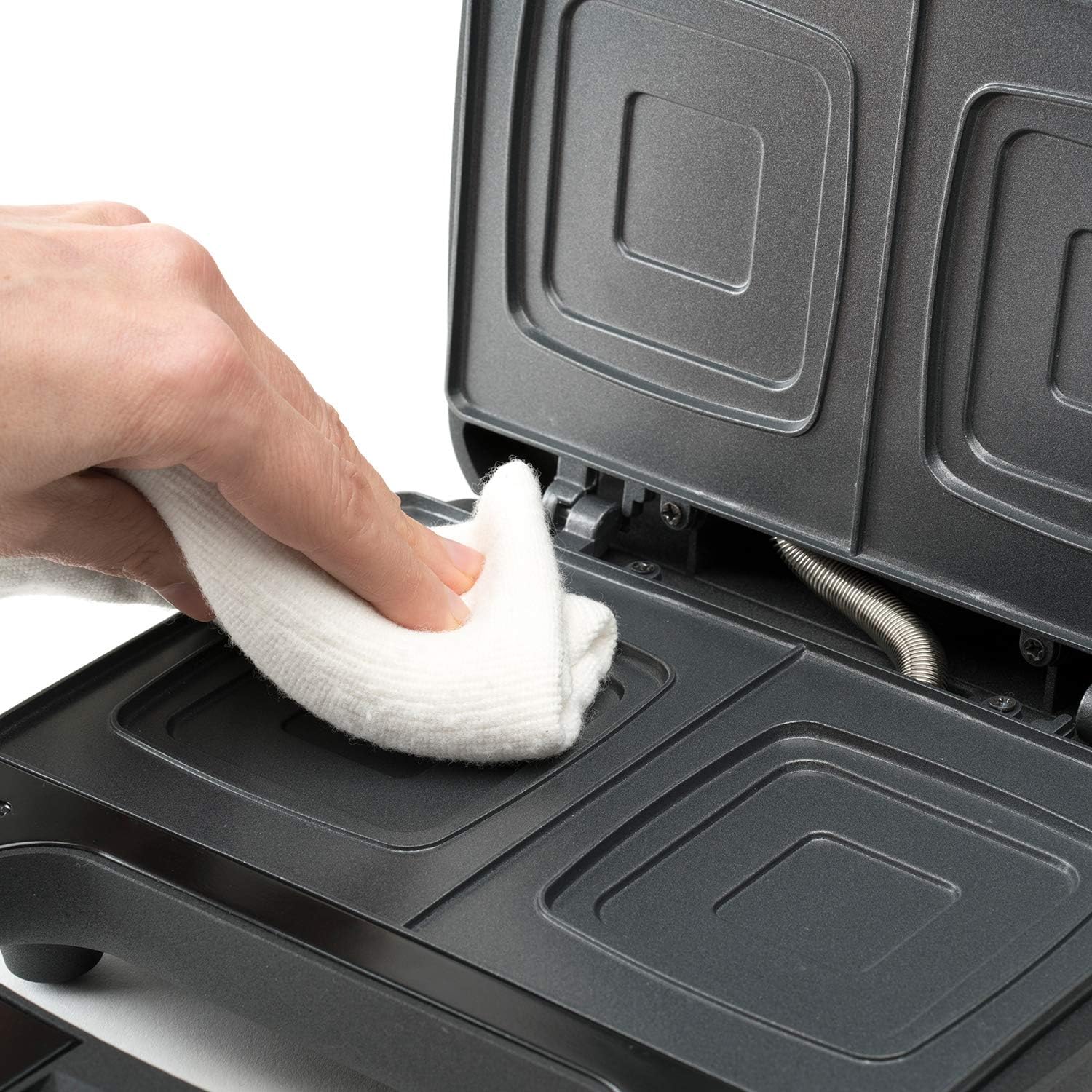 BLACK+DECKER - machine à sandwich inox - compact - 750W - ES9680070B