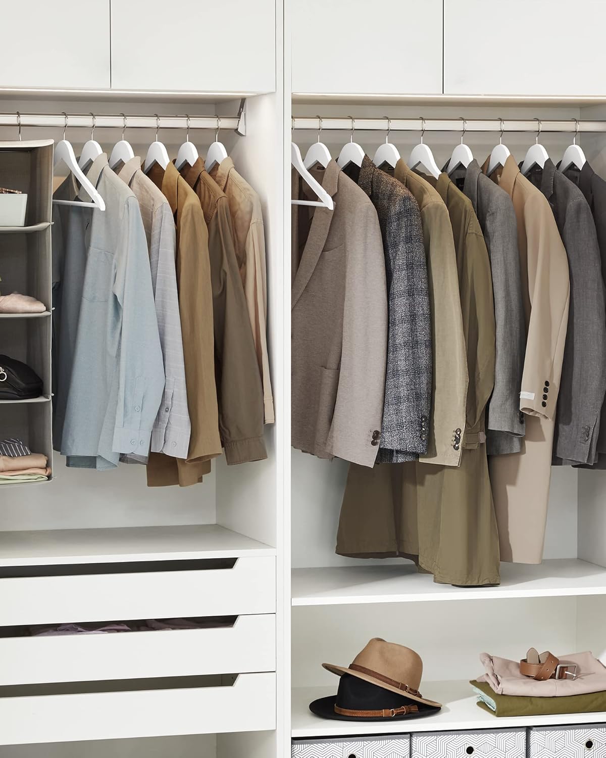 SONGMICS Cintre Bois, Lot de 100, avec Encoches Antiglisse, Barre Antidérapante pour Pantalons, Crochet Pivotant à 360°, pour Costumes, Chemises, Manteaux, Blanc CRW03W-100