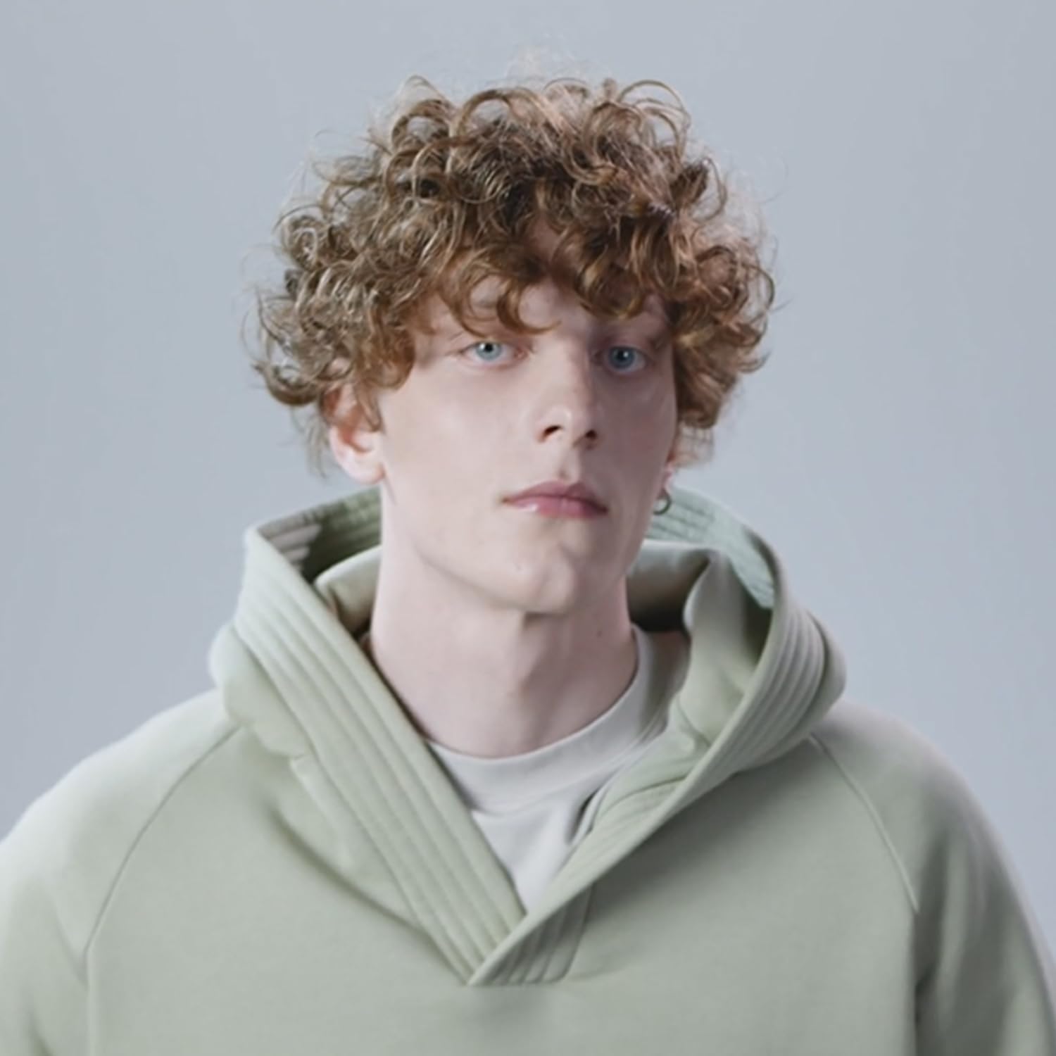 immetee - Hair Volume Powder - 10g - poudre volumisante, cheveux doux, effet racines